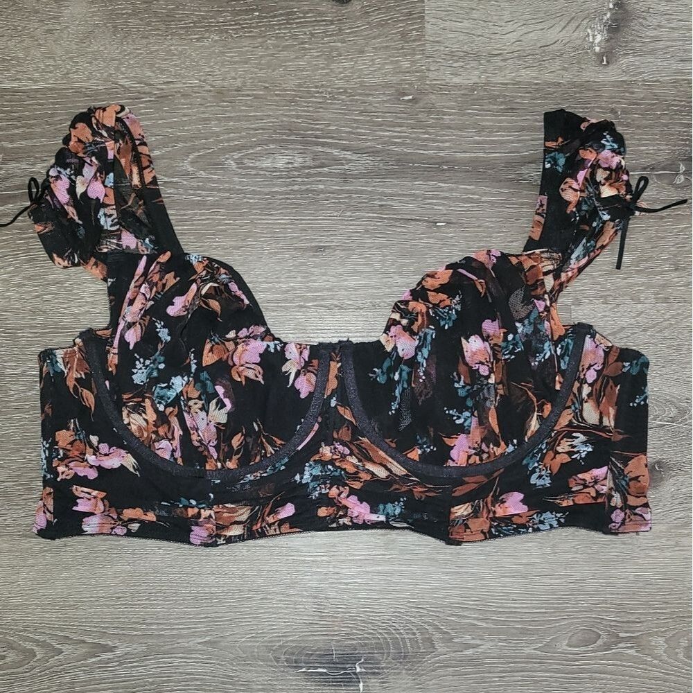 Torrid Floral Wire Bustier Cap Sleeve Longline Bralette Romantic Feminine 4X